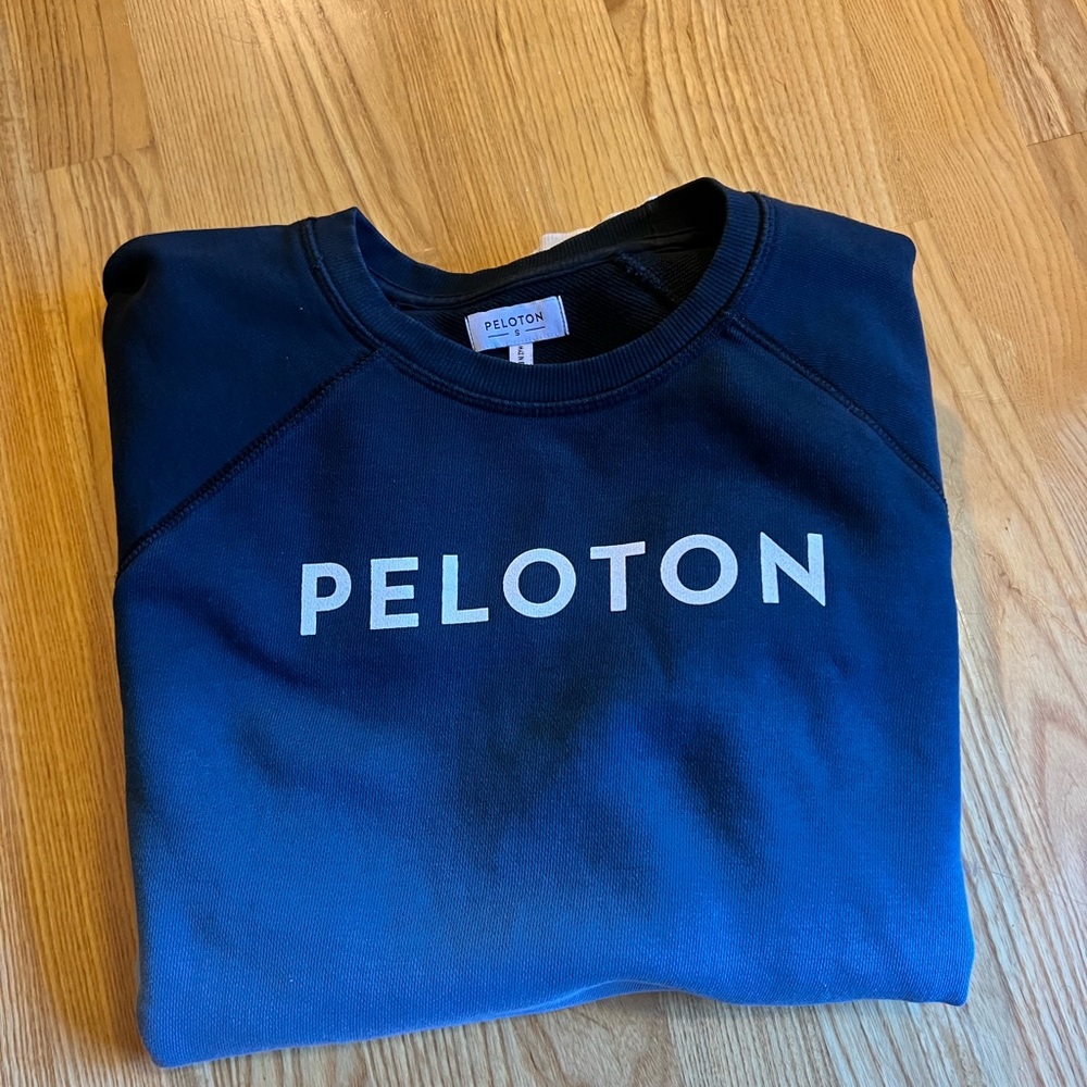 Peloton crew sweatshirt - size small - Picture 4 of 4